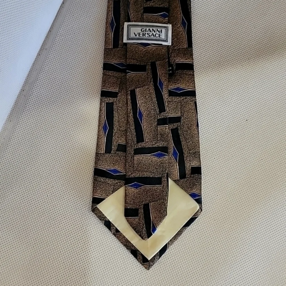 GIANI VERSACE 100%‎ SILK TIE - Picture 2 of 3